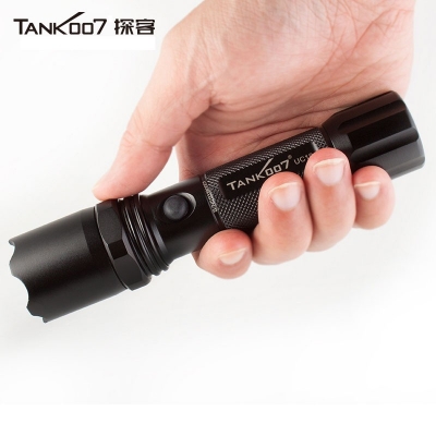 tank007新款UC19超遠(yuǎn)射大功率遠(yuǎn)程戶外狩獵執(zhí)勤，執(zhí)法，巡邏直充手電筒