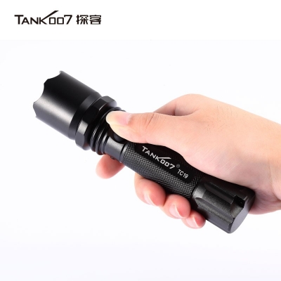 TANK007探客TC19標準巡邏安防手電正品超亮遠射直充手電筒